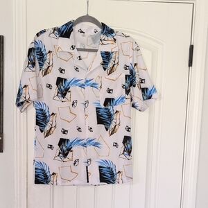 Unk White Short-Sleeve Button-Down Shirt with Blue Leaf Print